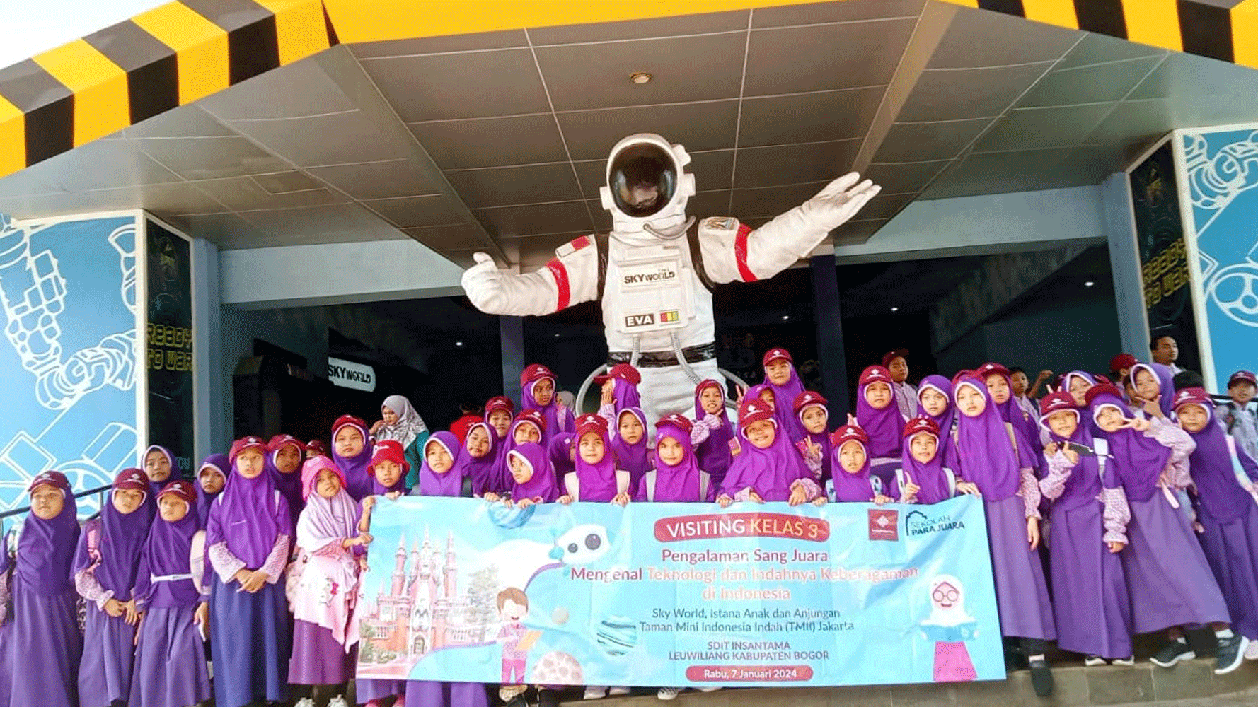 Anjungan astronot luar angkasa